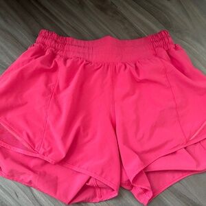 Lululemon hottie hot low rise athletic shorts